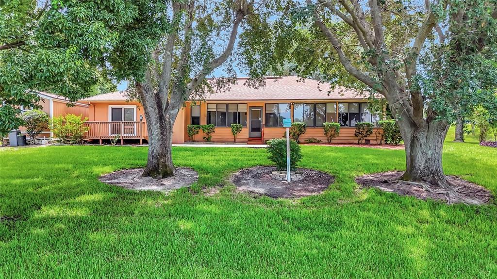 На продажу: $674,000 (3 спален, 2 ванн, 2035 Квадратных фут)