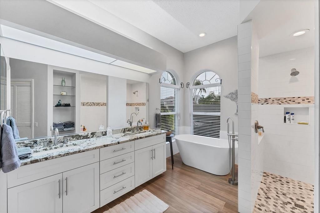 На продажу: $799,000 (4 спален, 3 ванн, 3076 Квадратных фут)