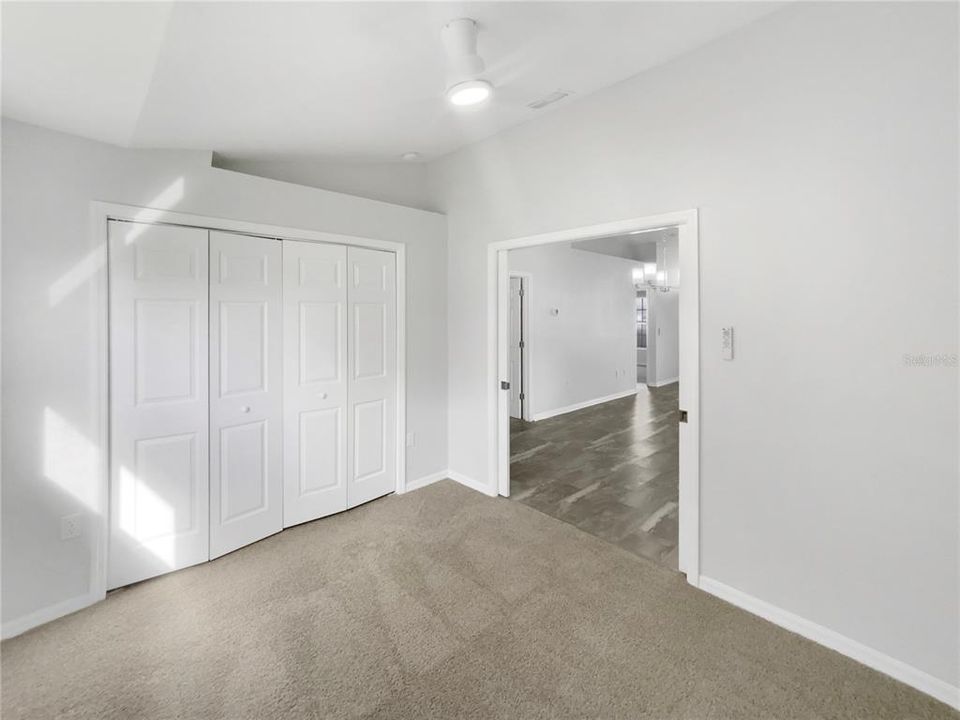 合同活跃: $234,000 (3 贝兹, 2 浴室, 1387 平方英尺)