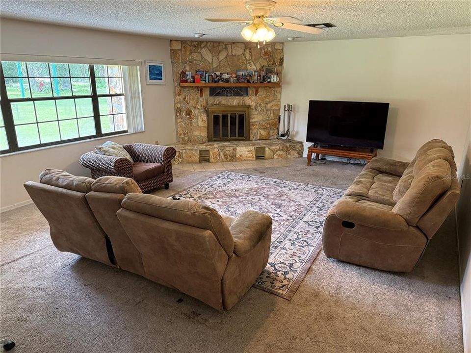 На продажу: $499,000 (3 спален, 2 ванн, 2385 Квадратных фут)