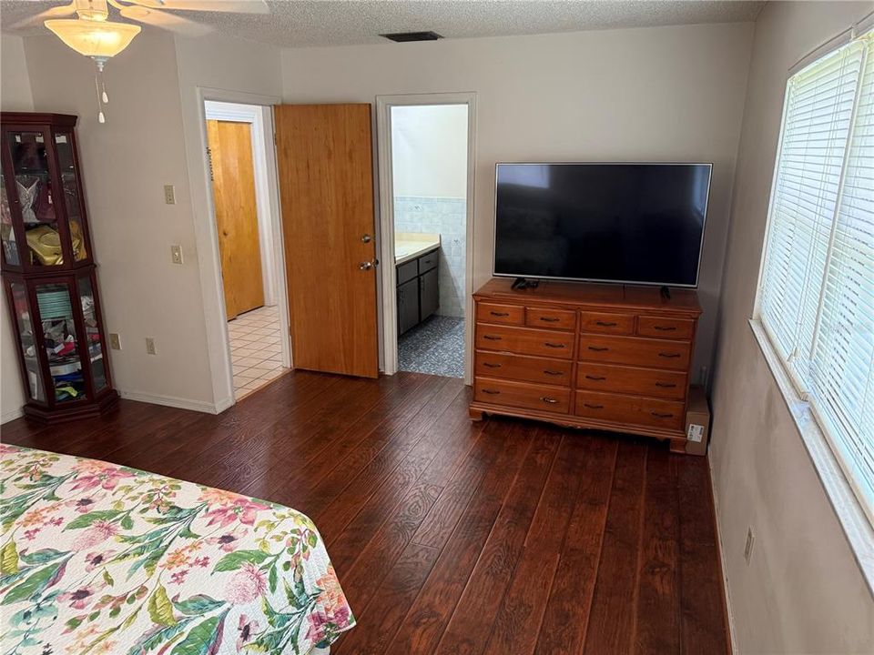 На продажу: $499,000 (3 спален, 2 ванн, 2385 Квадратных фут)