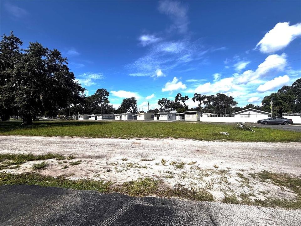 На продажу: $150,000 (0.39 acres)