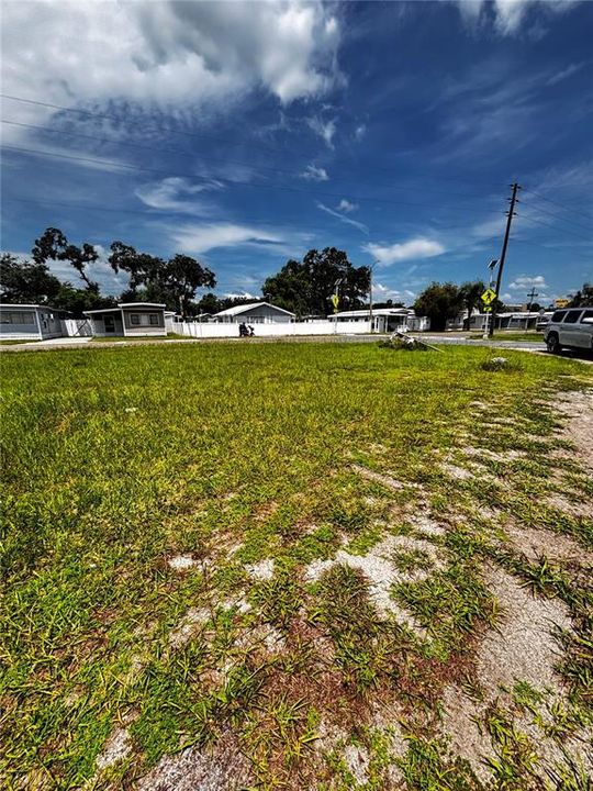 На продажу: $150,000 (0.39 acres)