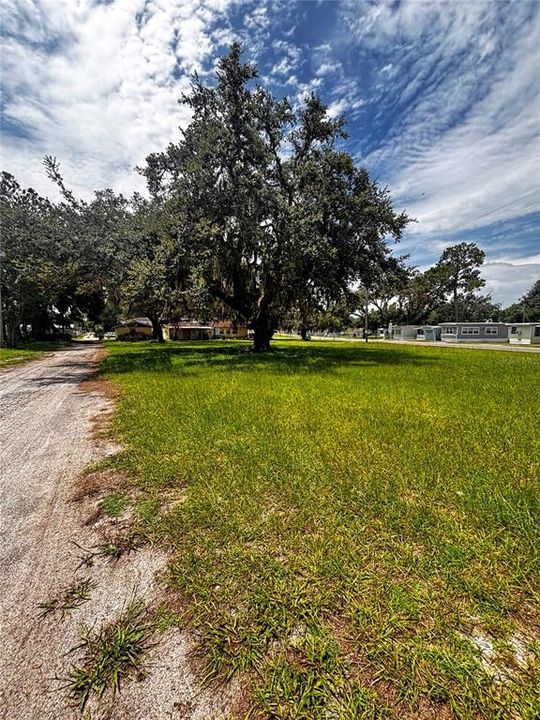 На продажу: $150,000 (0.39 acres)