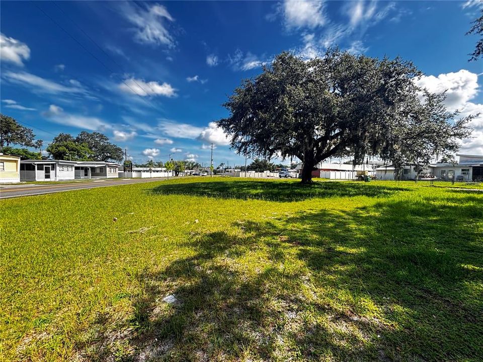 На продажу: $150,000 (0.39 acres)