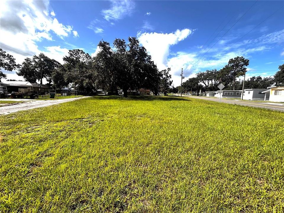 На продажу: $150,000 (0.39 acres)