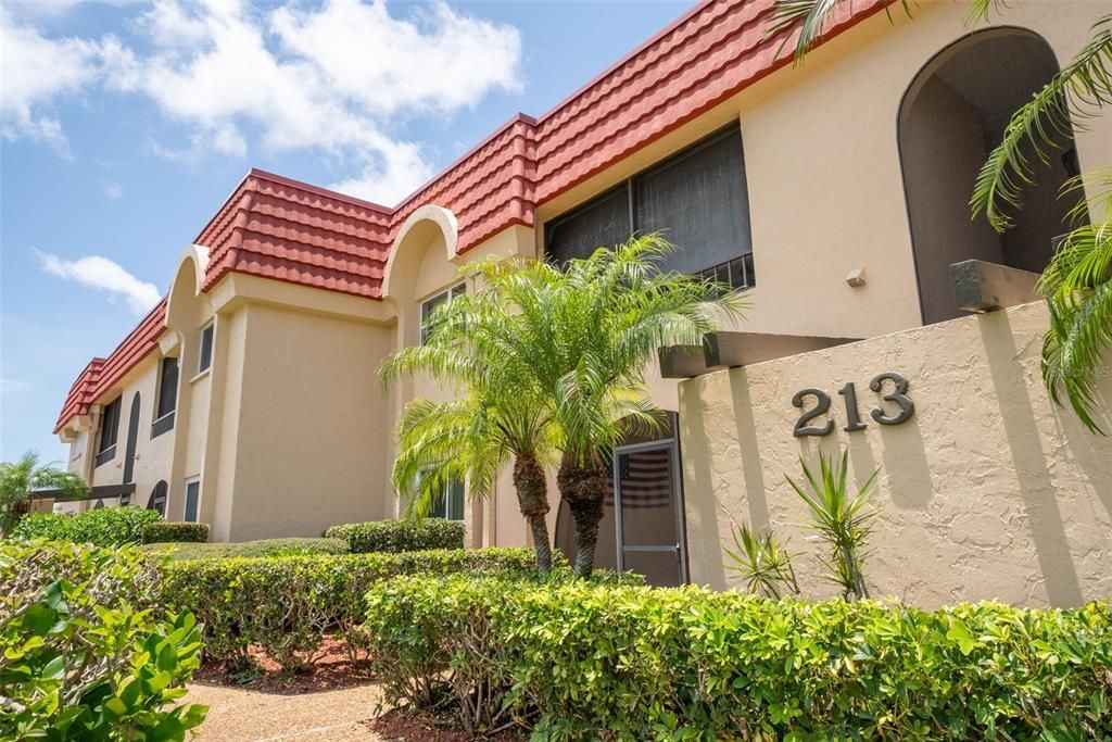 For Sale: $150,000 (2 beds, 2 baths, 1290 Square Feet)