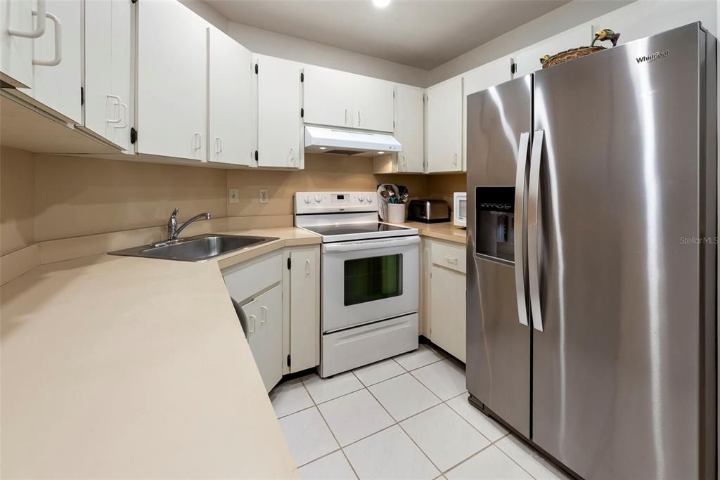 For Sale: $150,000 (2 beds, 2 baths, 1290 Square Feet)