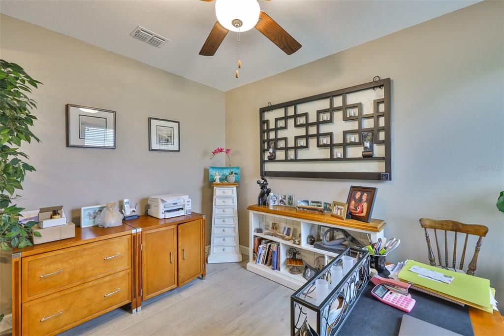 For Sale: $310,000 (2 beds, 2 baths, 1614 Square Feet)