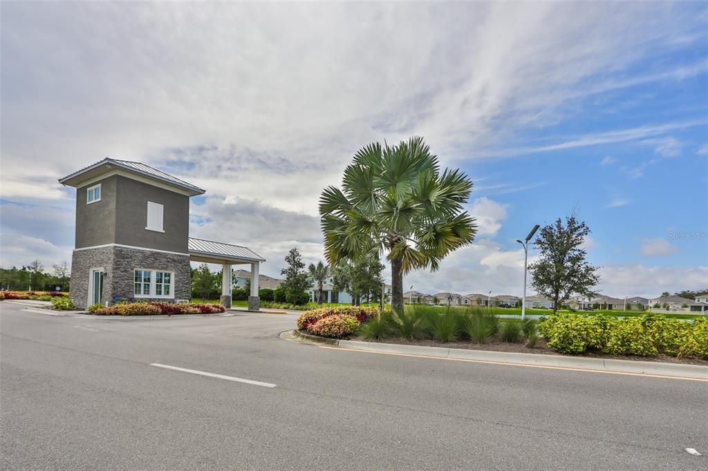 For Sale: $310,000 (2 beds, 2 baths, 1614 Square Feet)