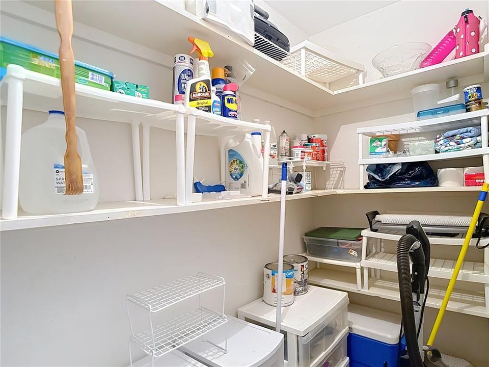 For Sale: $150,000 (2 beds, 1 baths, 825 Square Feet)