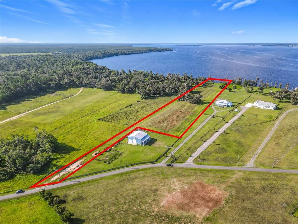 En Venta: $325,000 (6.10 acres)