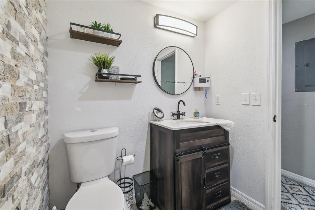 На продажу: $335,000 (3 спален, 1 ванн, 1304 Квадратных фут)