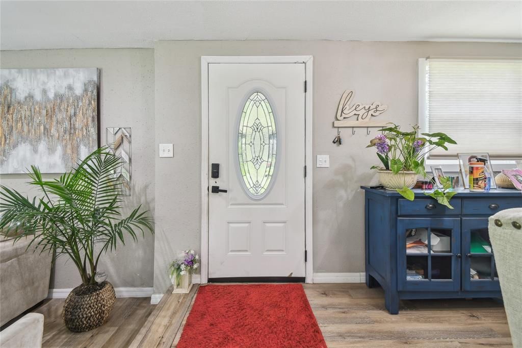 На продажу: $335,000 (3 спален, 1 ванн, 1304 Квадратных фут)