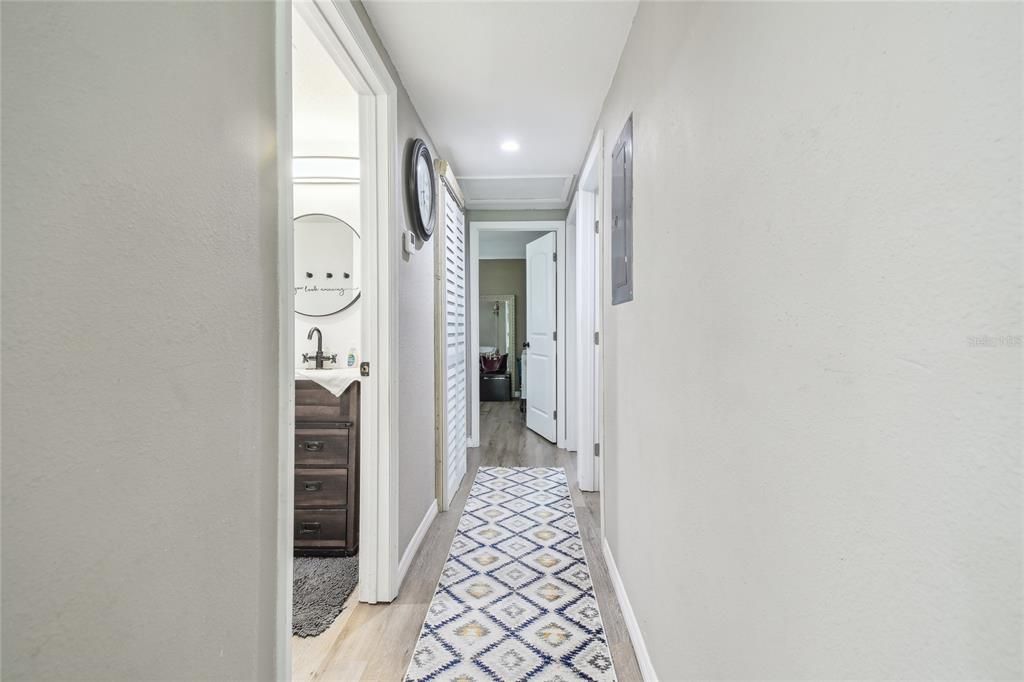 На продажу: $335,000 (3 спален, 1 ванн, 1304 Квадратных фут)