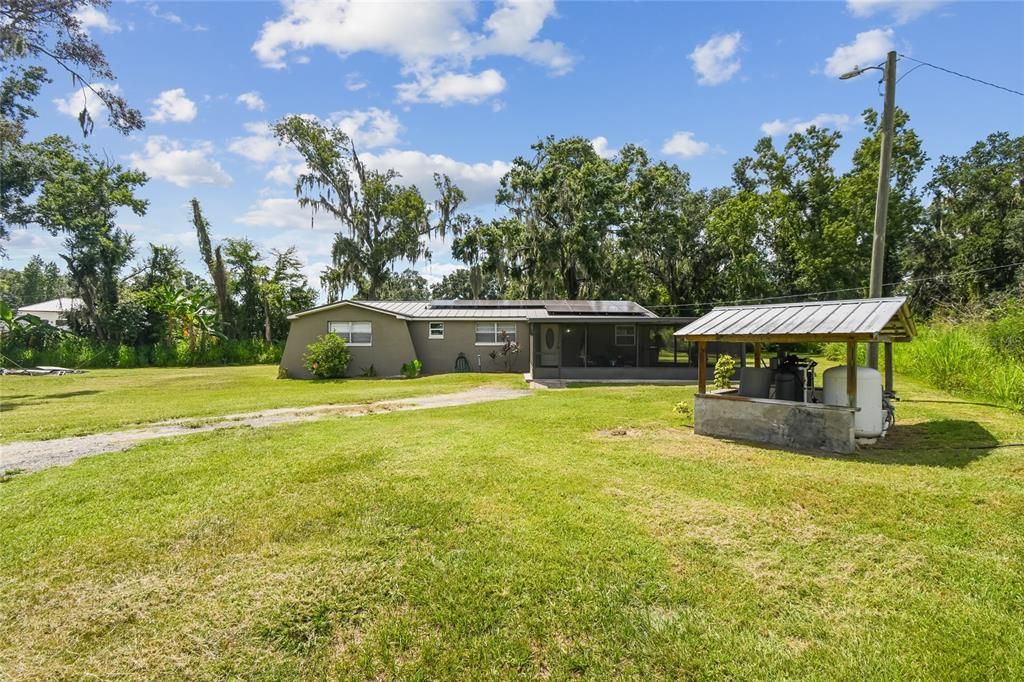 На продажу: $335,000 (3 спален, 1 ванн, 1304 Квадратных фут)