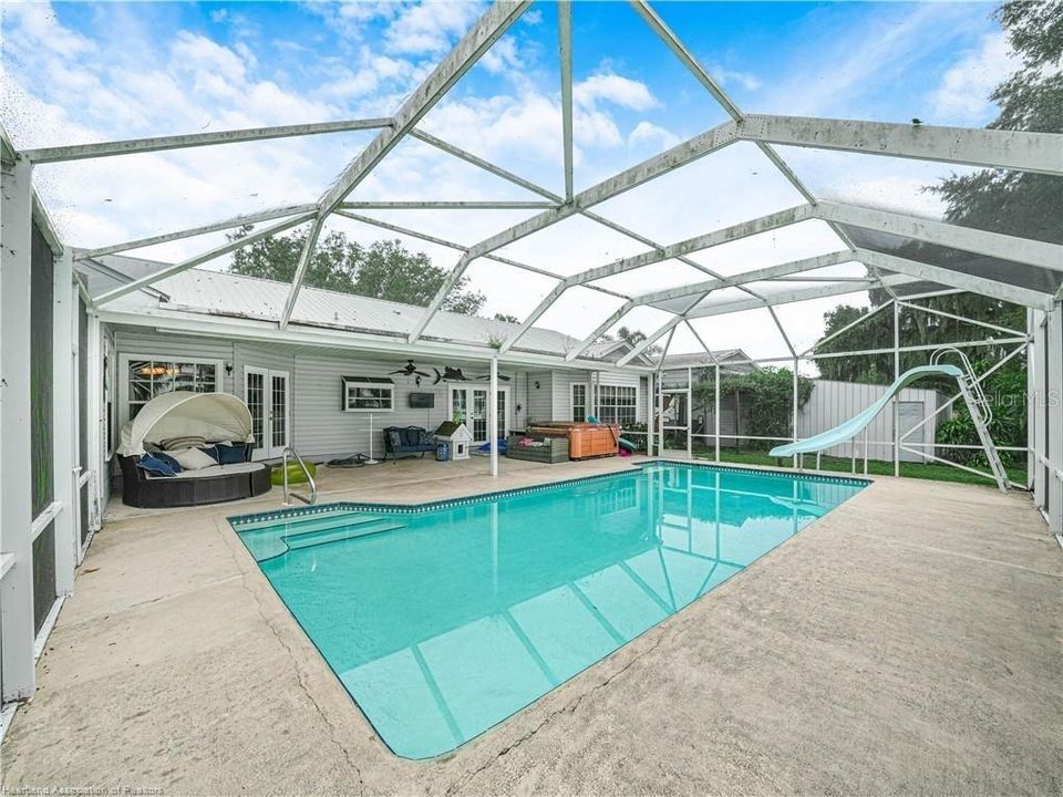 待售: $582,500 (4 贝兹, 3 浴室, 3258 平方英尺)