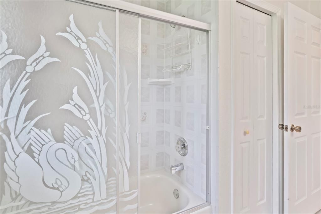 Под контрактом: $573,000 (4 спален, 3 ванн, 2847 Квадратных фут)