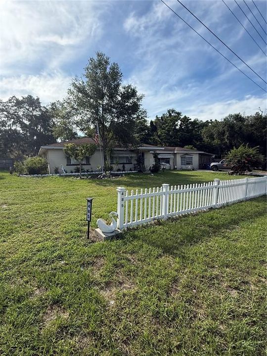 For Sale: $400,000 (3 beds, 2 baths, 1978 Square Feet)