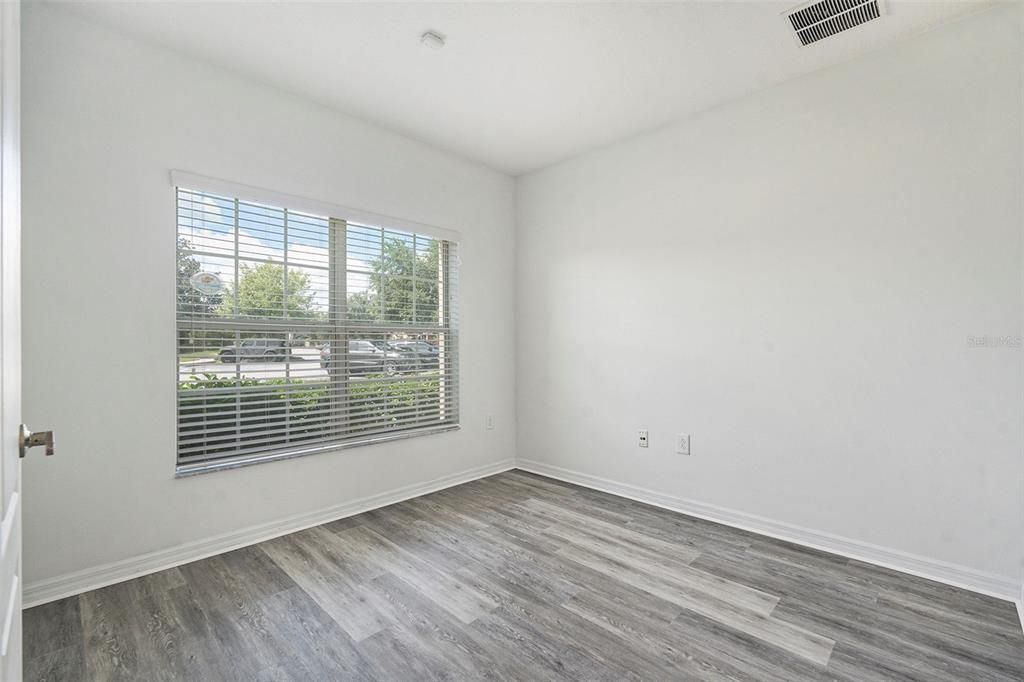 For Sale: $230,000 (2 beds, 2 baths, 1390 Square Feet)