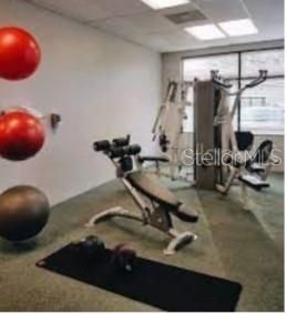 待售: $120,000 (2 贝兹, 1 浴室, 806 平方英尺)