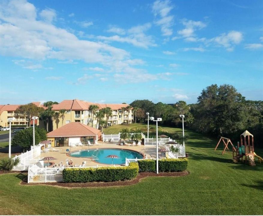 待售: $120,000 (2 贝兹, 1 浴室, 806 平方英尺)