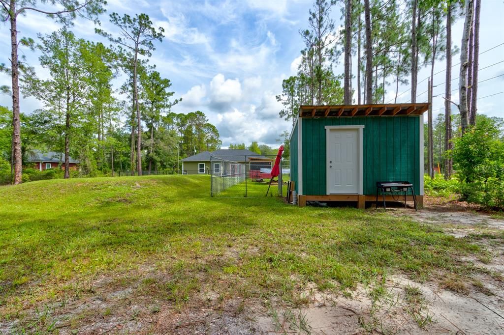 For Sale: $299,000 (3 beds, 2 baths, 1206 Square Feet)