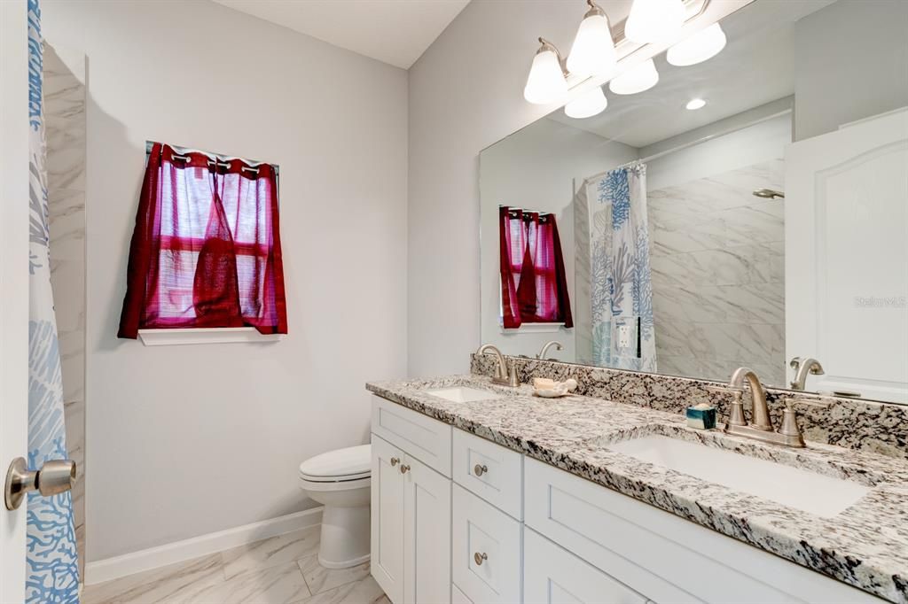 For Sale: $299,000 (3 beds, 2 baths, 1206 Square Feet)