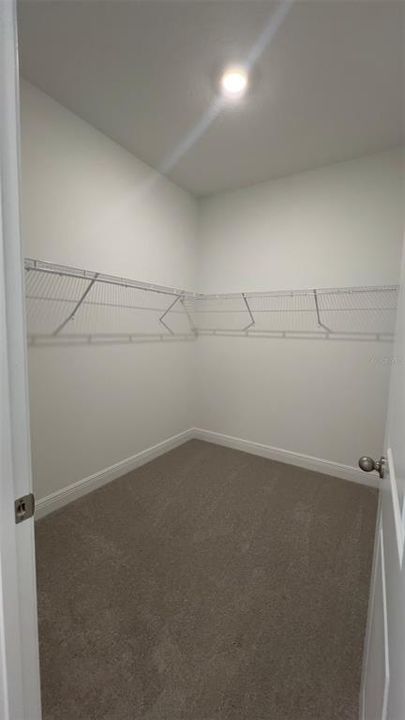 En Renta: $3,500 (4 camas, 2 baños, 2100 Pies cuadrados)