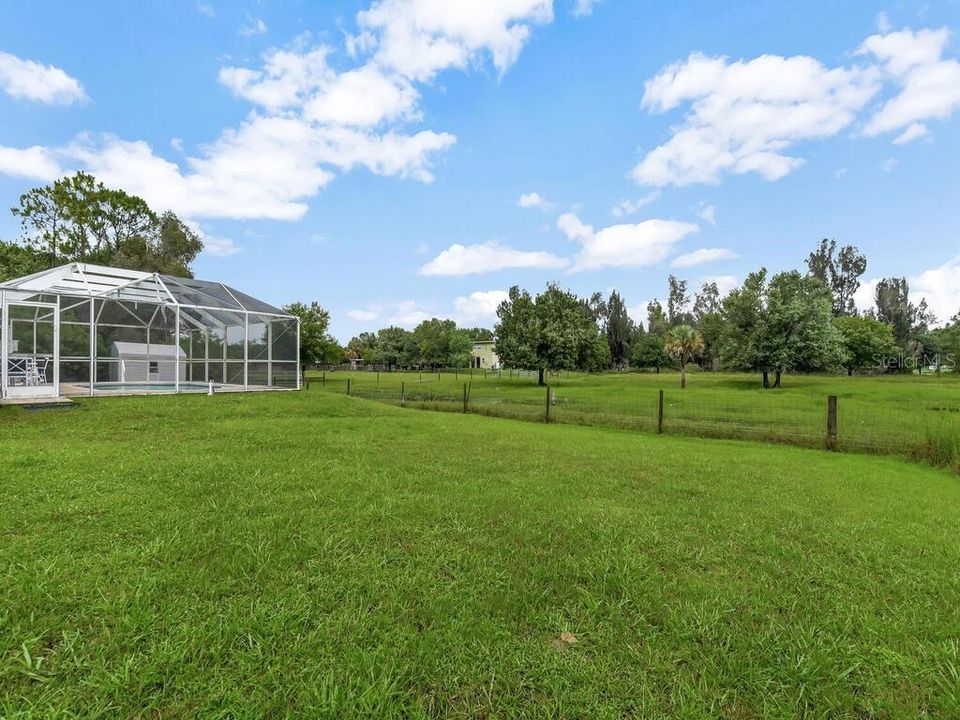 For Sale: $439,000 (3 beds, 2 baths, 1672 Square Feet)