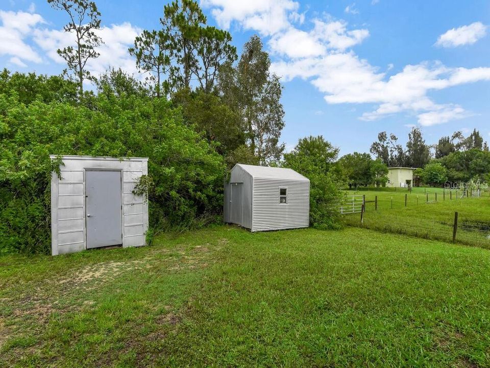 For Sale: $439,000 (3 beds, 2 baths, 1672 Square Feet)