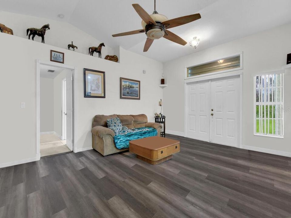 For Sale: $439,000 (3 beds, 2 baths, 1672 Square Feet)