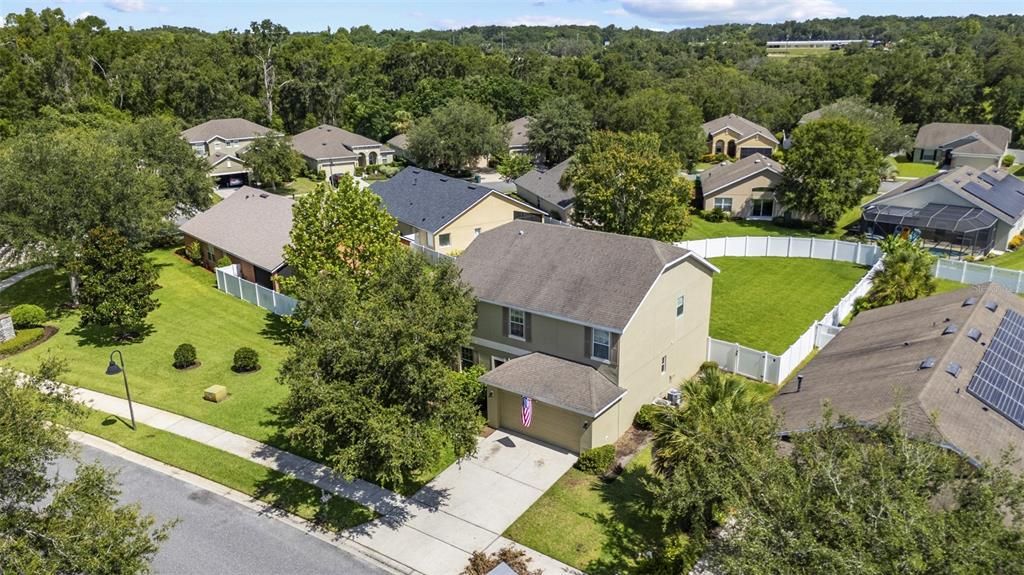 Под контрактом: $350,000 (4 спален, 2 ванн, 2394 Квадратных фут)