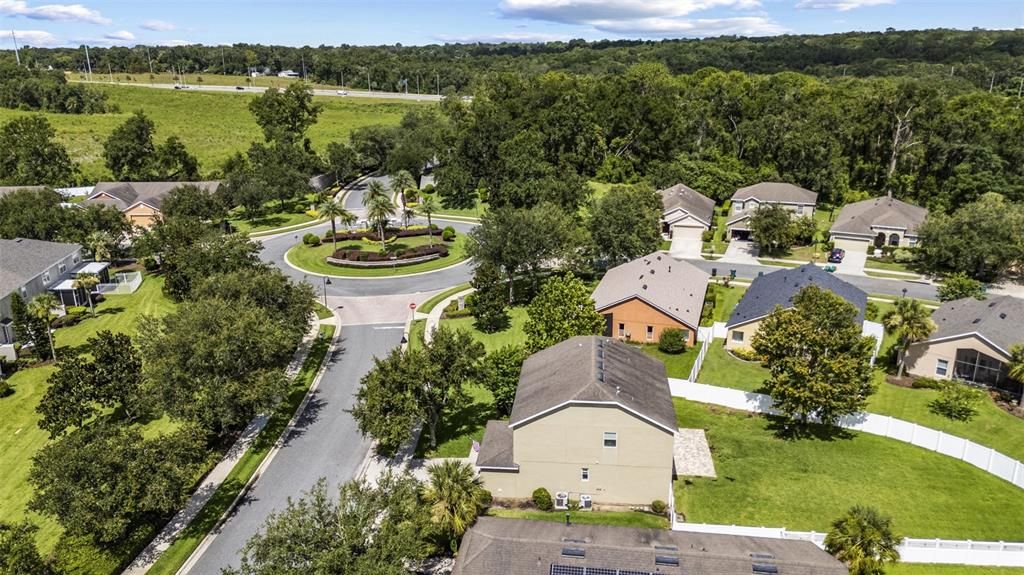 Под контрактом: $350,000 (4 спален, 2 ванн, 2394 Квадратных фут)