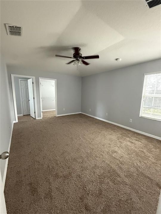 Под контрактом: $350,000 (4 спален, 2 ванн, 2394 Квадратных фут)