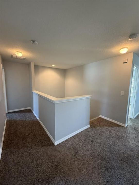 Под контрактом: $350,000 (4 спален, 2 ванн, 2394 Квадратных фут)