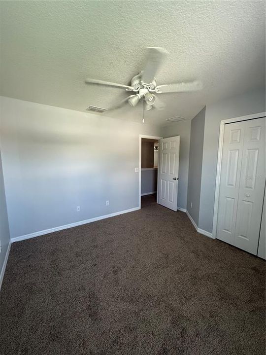 Под контрактом: $350,000 (4 спален, 2 ванн, 2394 Квадратных фут)