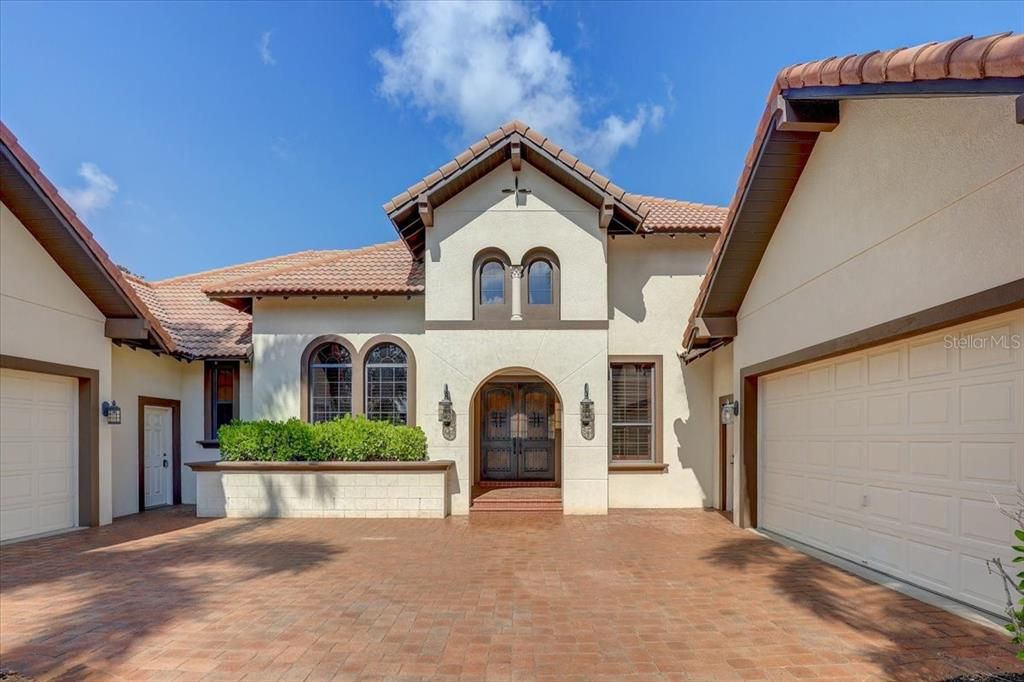 For Sale: $1,895,000 (4 beds, 3 baths, 4307 Square Feet)