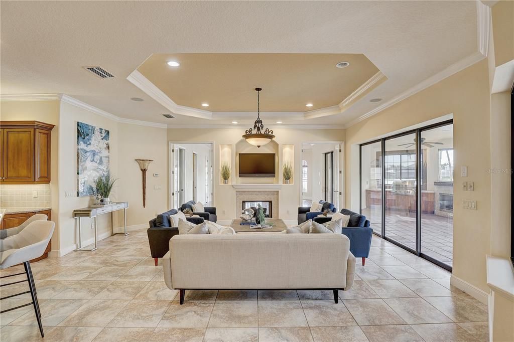 For Sale: $1,895,000 (4 beds, 3 baths, 4307 Square Feet)