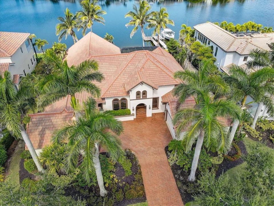 For Sale: $1,895,000 (4 beds, 3 baths, 4307 Square Feet)