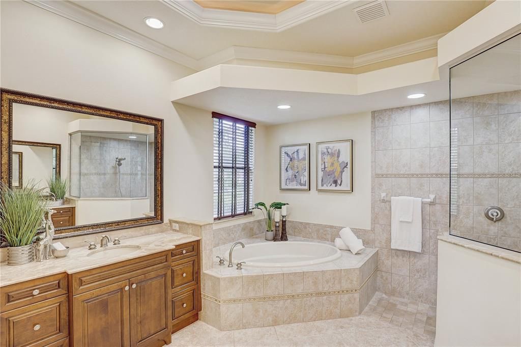 For Sale: $1,895,000 (4 beds, 3 baths, 4307 Square Feet)