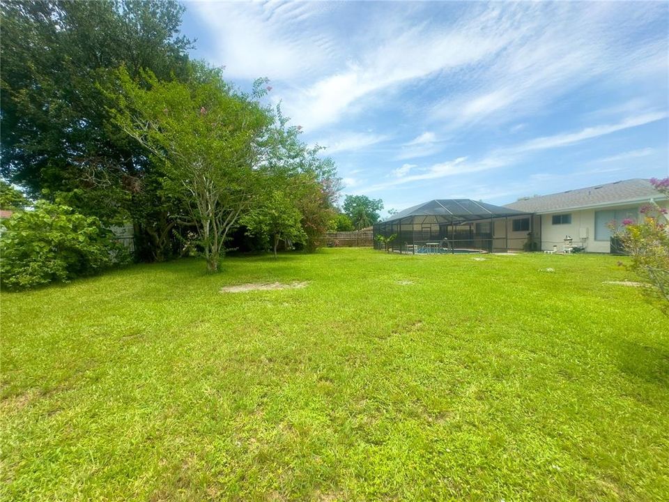 For Sale: $289,500 (3 beds, 2 baths, 1221 Square Feet)