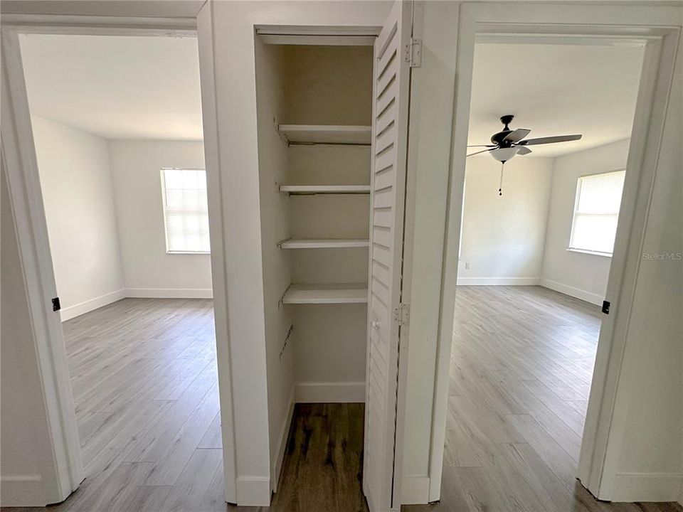 For Sale: $289,500 (3 beds, 2 baths, 1221 Square Feet)