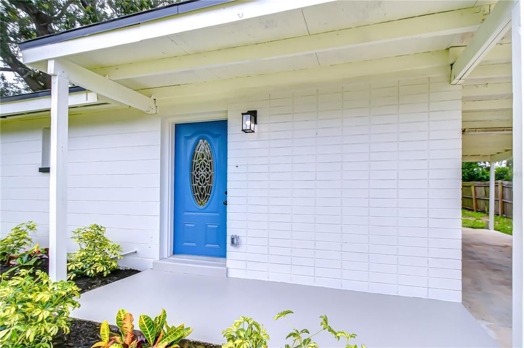 For Sale: $259,990 (2 beds, 1 baths, 748 Square Feet)