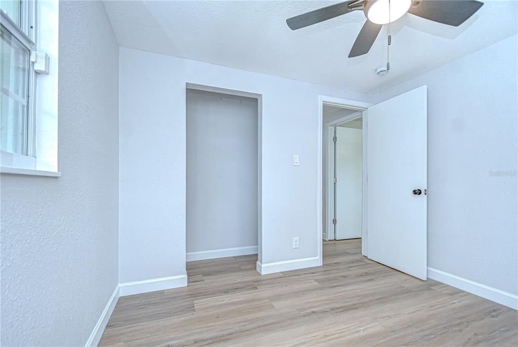 For Sale: $259,990 (2 beds, 1 baths, 748 Square Feet)