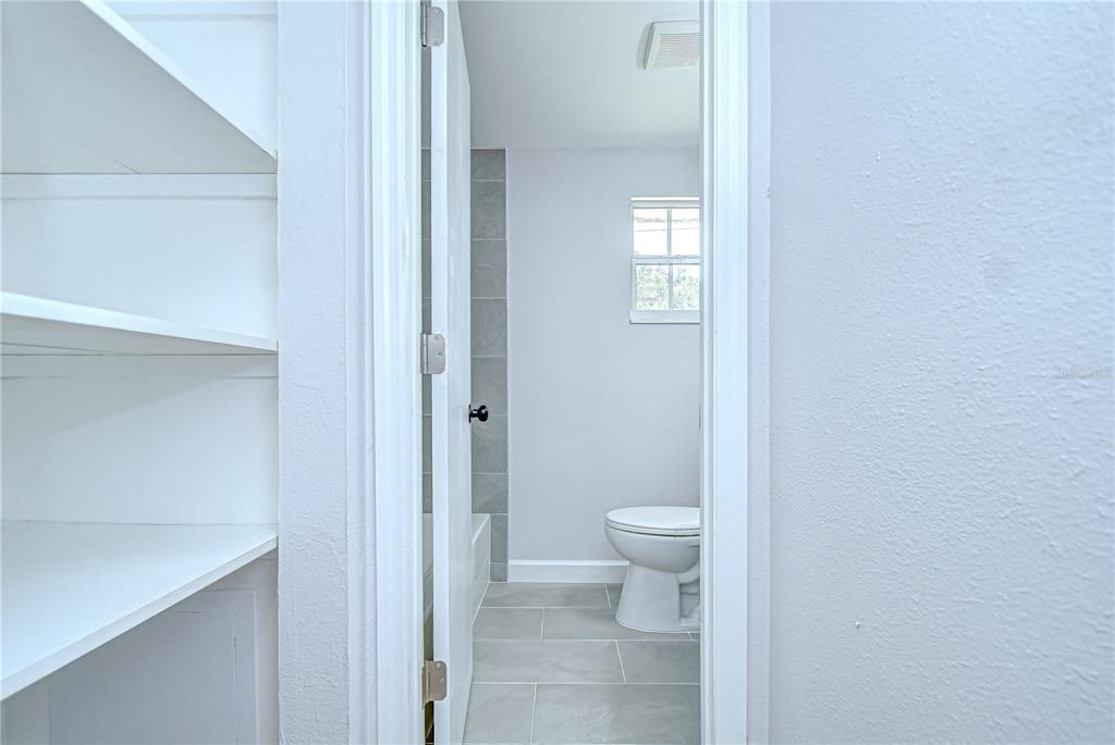 For Sale: $259,990 (2 beds, 1 baths, 748 Square Feet)