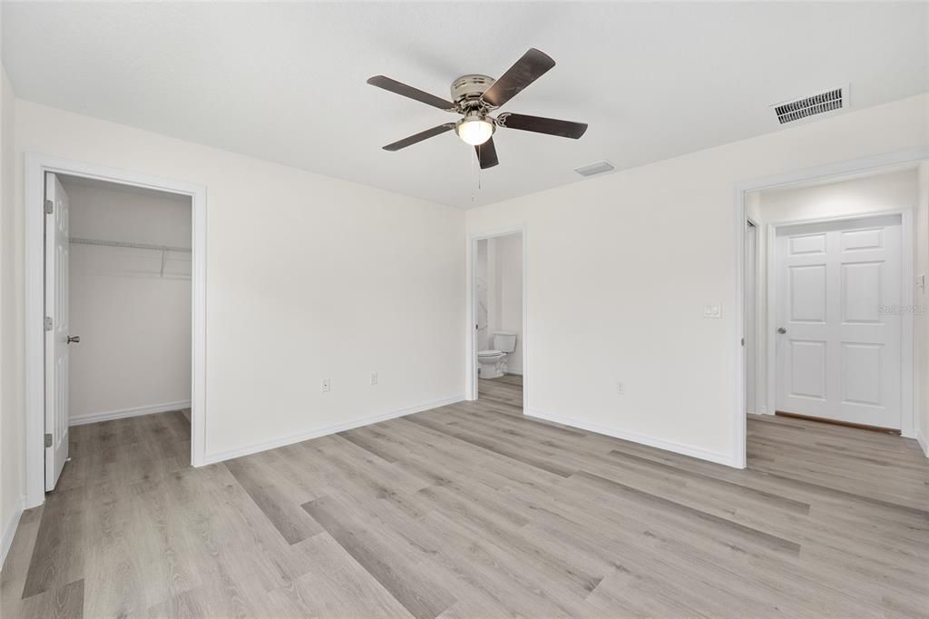 En Venta: $248,900 (3 camas, 2 baños, 1251 Pies cuadrados)