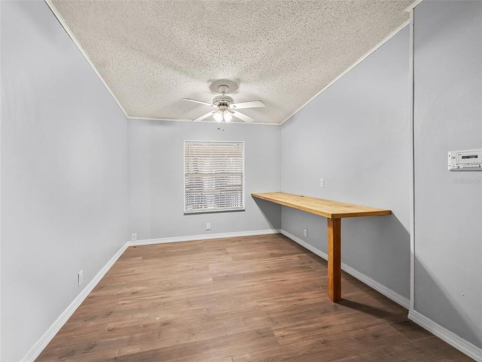 На продажу: $349,000 (3 спален, 2 ванн, 1782 Квадратных фут)