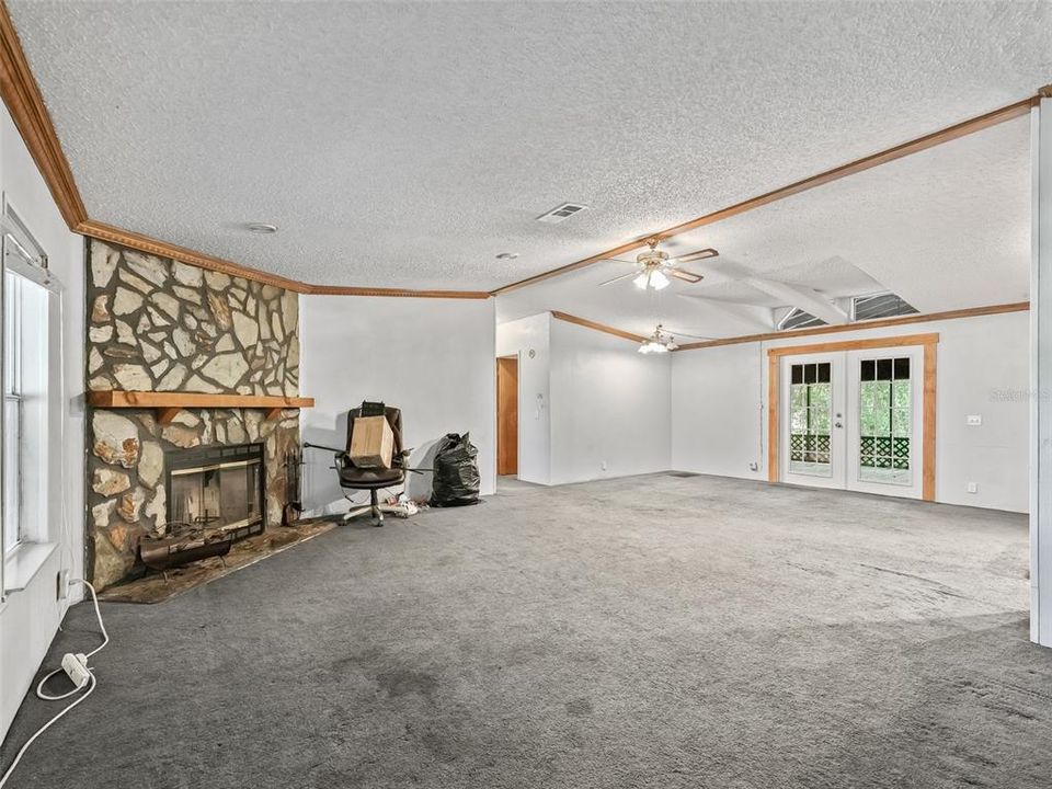 На продажу: $349,000 (3 спален, 2 ванн, 1782 Квадратных фут)