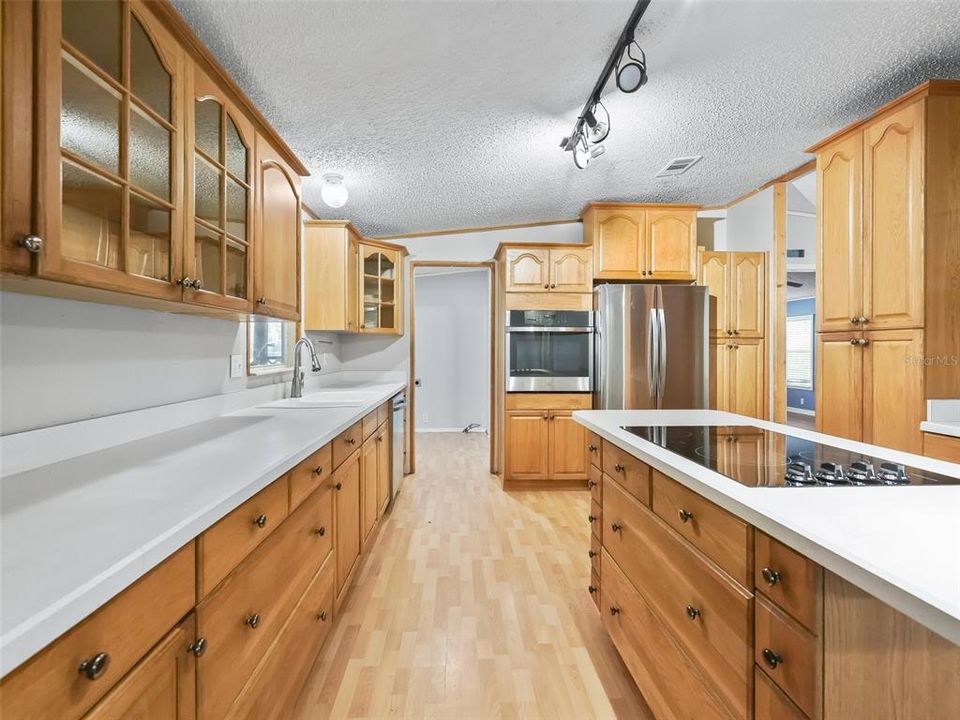 На продажу: $349,000 (3 спален, 2 ванн, 1782 Квадратных фут)